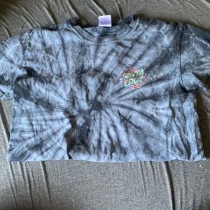 Santa Cruz shirt, has a small hole in armpit but you can’t see it when on